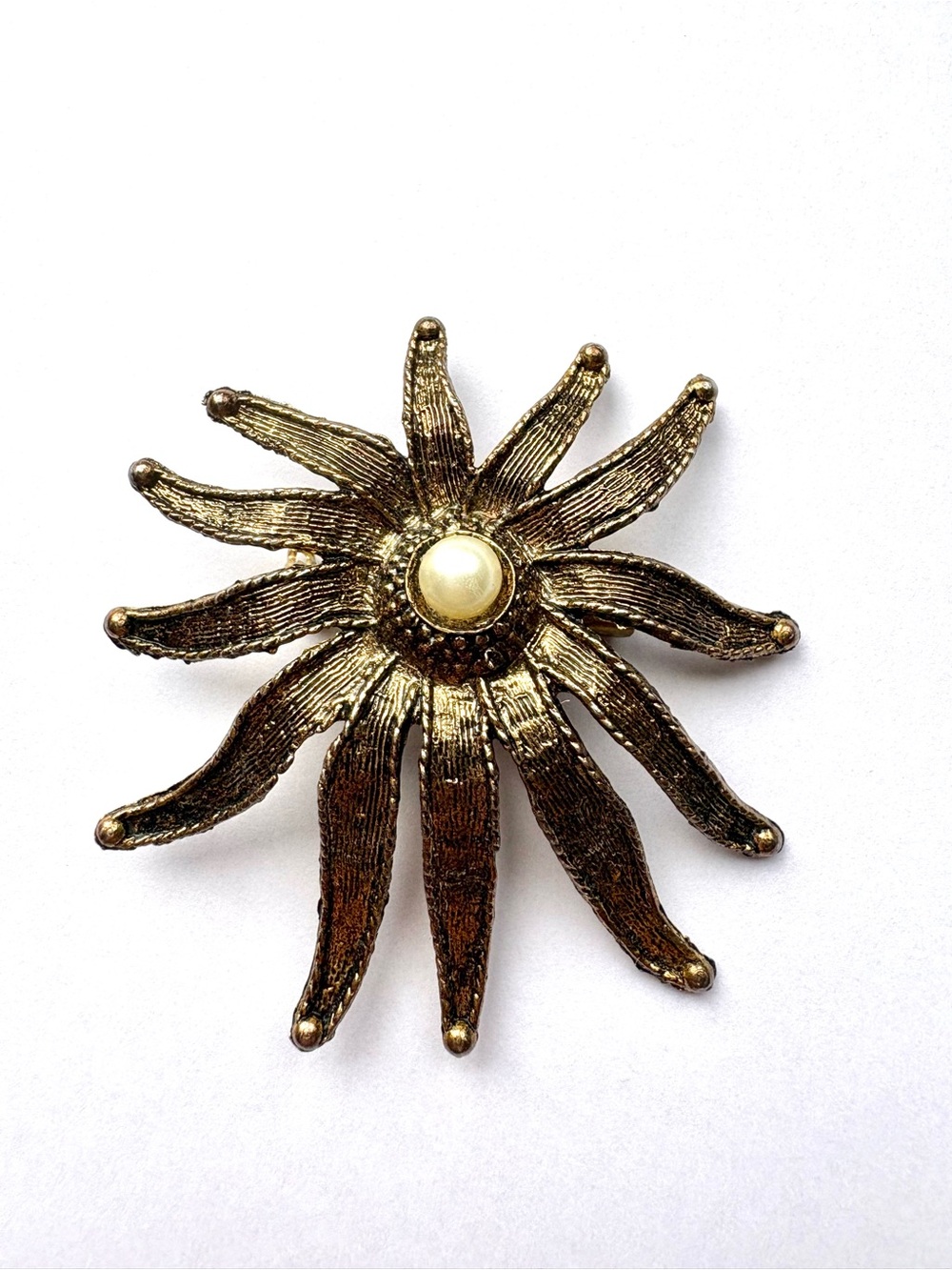 Vintage AJC Signed Bronze Tone Sunburst Starburst Brooch Pin Faux Pearl Center